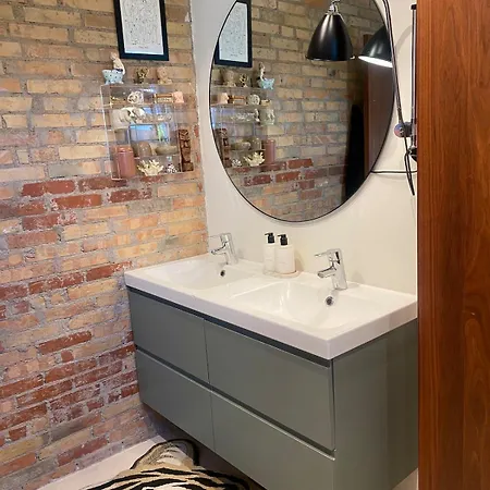 Vakantiehuis Cozy Near The *