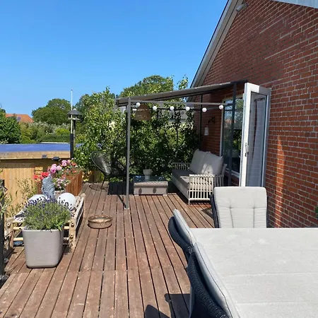 Vakantiehuis Cozy Near The